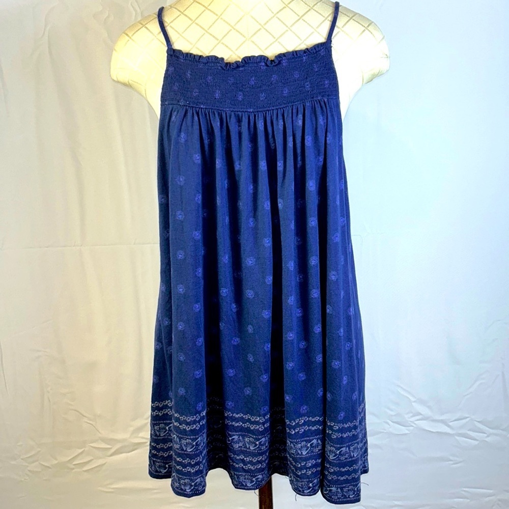Old Navy Large Spaghetti Strap Top Perfect as a swimsuit cover-up Gently Worn